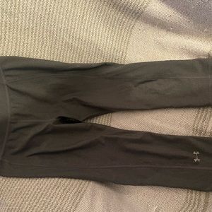 Under Armour small compression capri